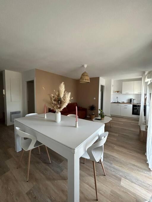 Romantique Room Muret Bagian luar foto