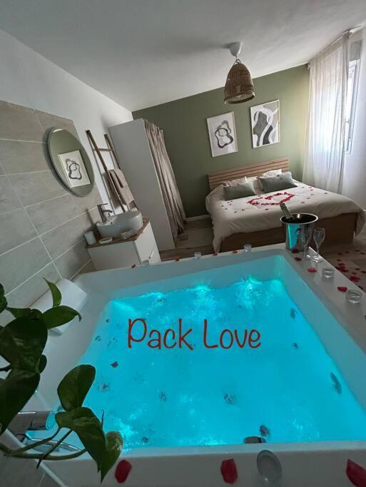 Romantique Room Muret Bagian luar foto